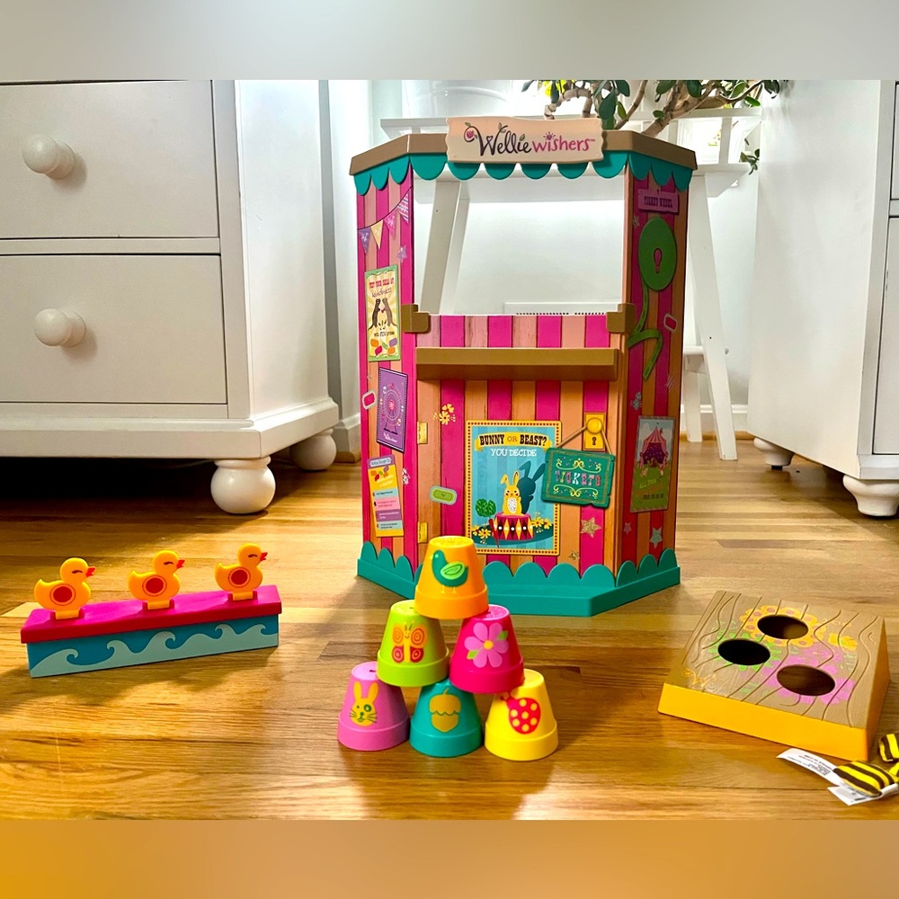 American Girl Wellie Wisher Carnival Games Set. Like New.